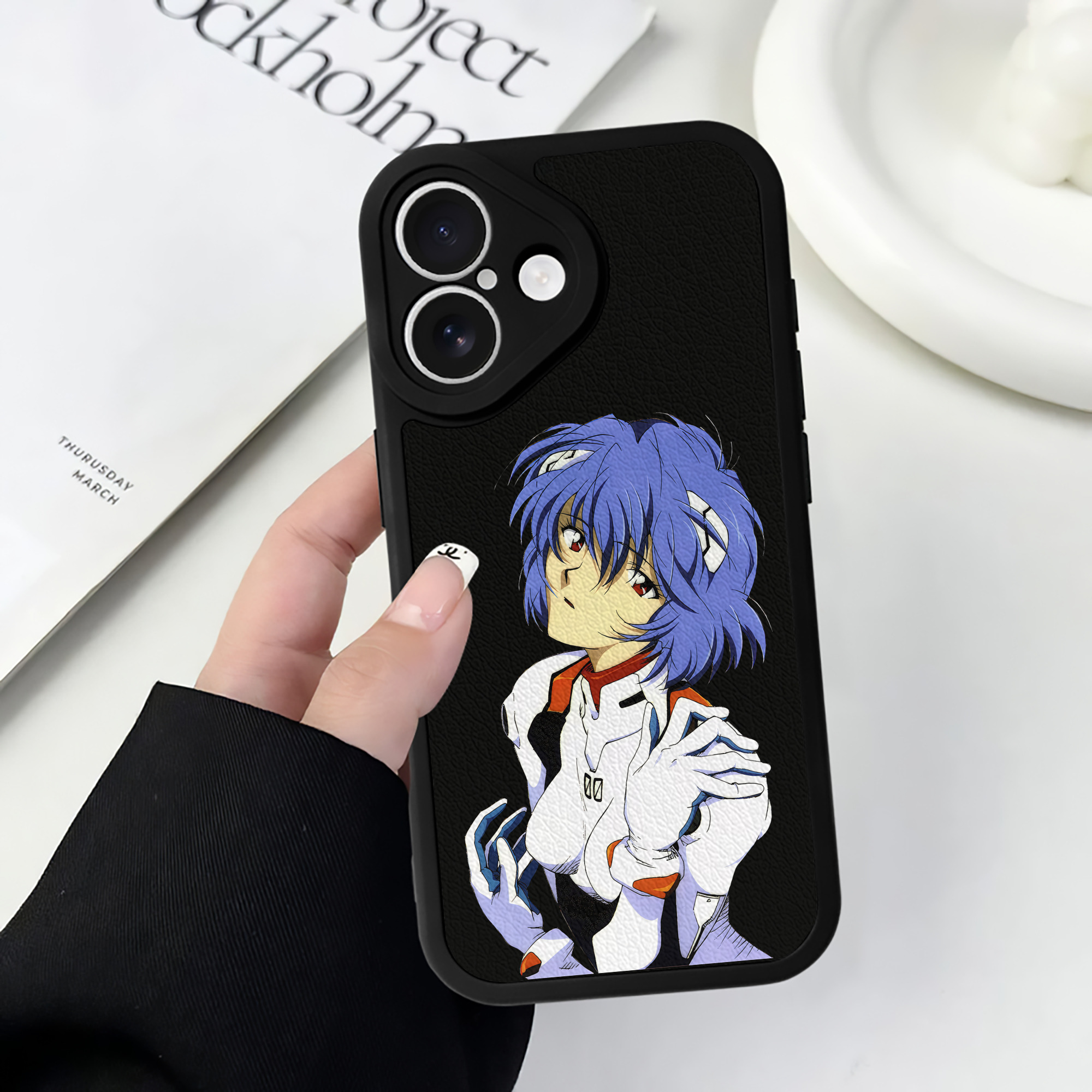 （画像用） EVA 新世紀エヴァンゲリオン 【iPhone 16シリーズ対応】シリコンスマホケース（レザー調） 材質：シリコン